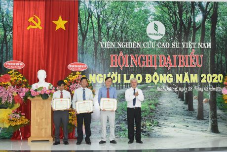 Nghiên cứu khoa học góp phần phát triển ngành bền vững